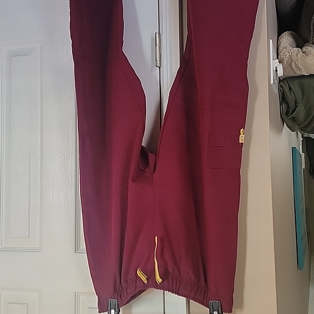 WonderWink maroon XLP Scrub pants EUC